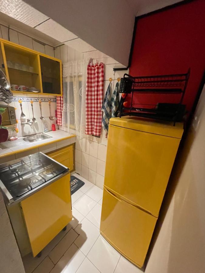 Homestay Studio Yaounde Luaran gambar